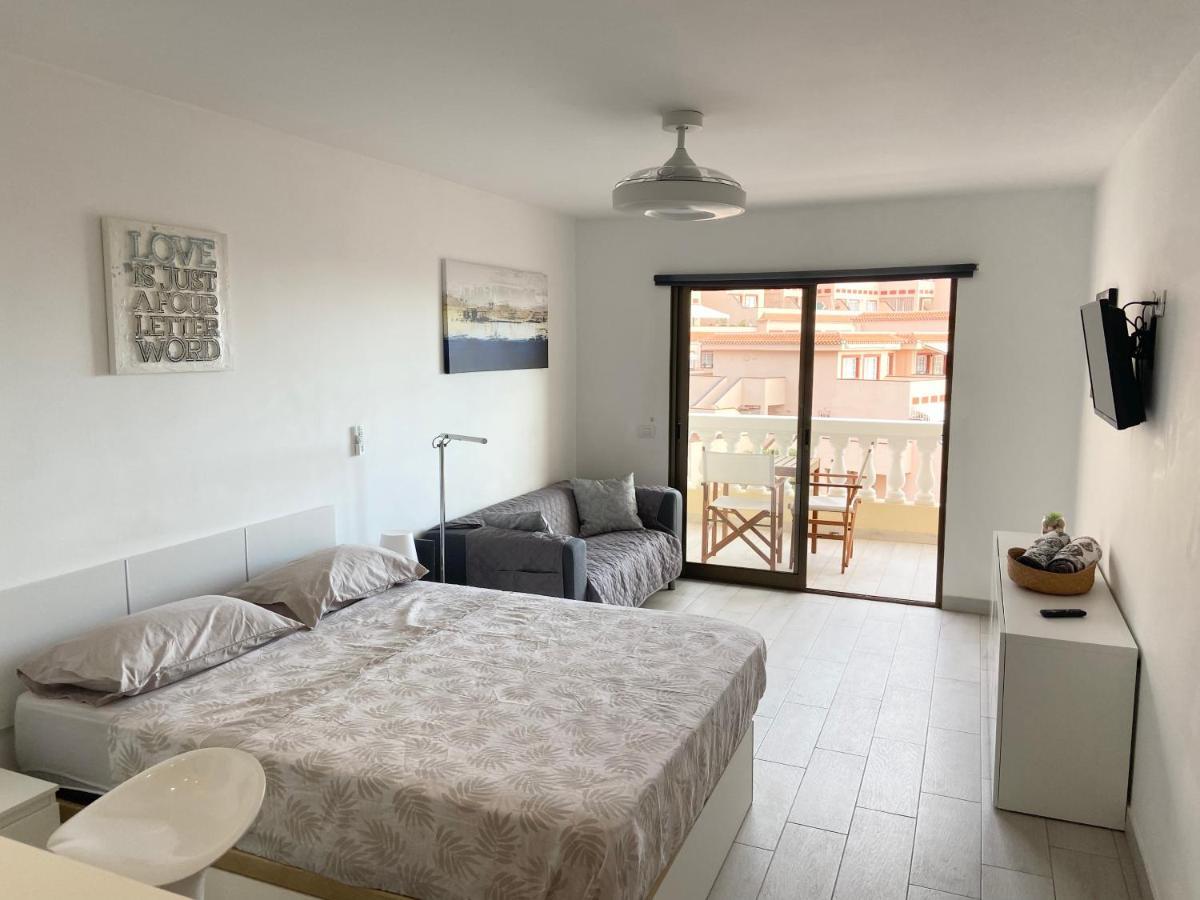 Top Floor, Panoramic Studio, Heated Pool Los Cristianos  Exteriör bild